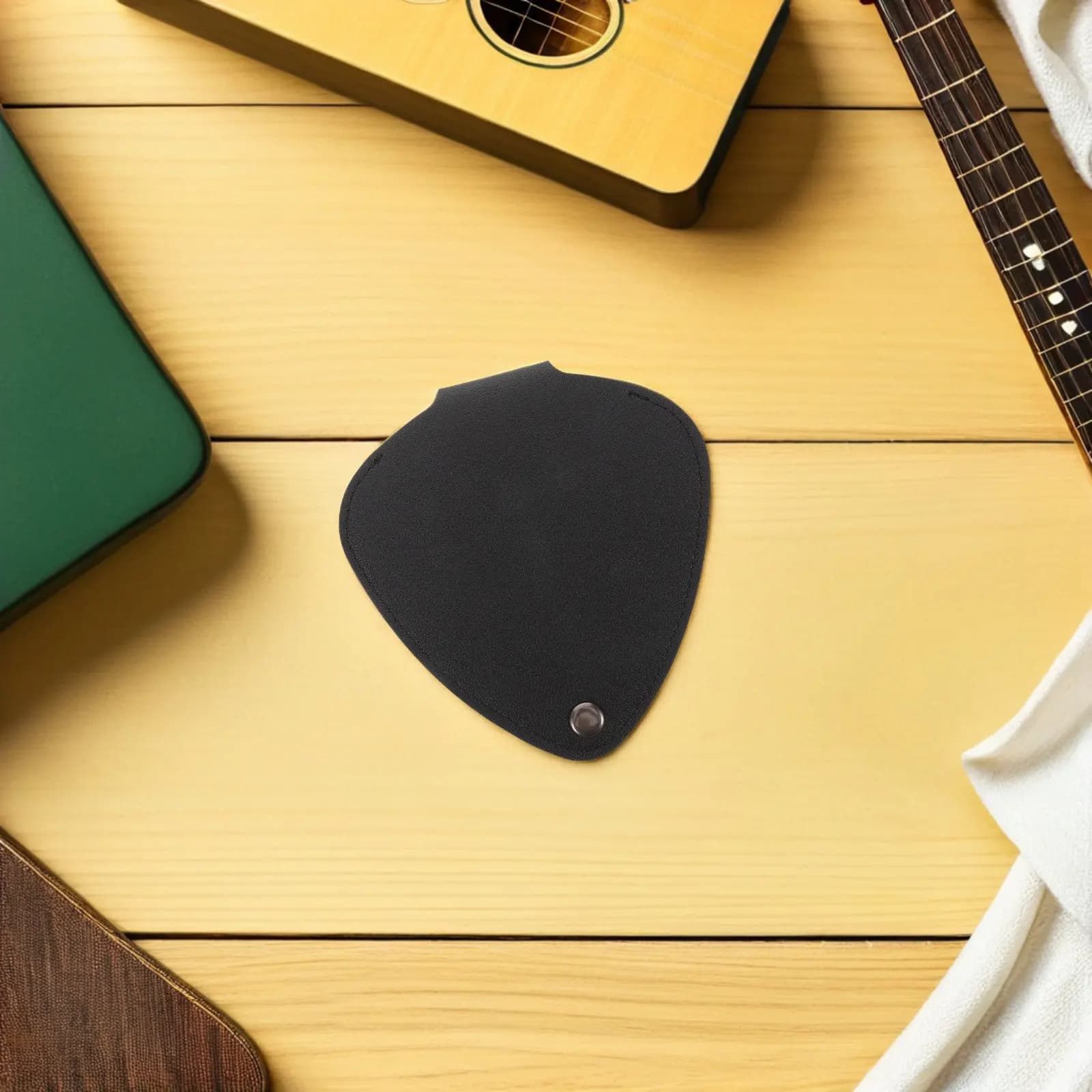 Guitar Pick Holder Case Bag Waterproof Compact Triangular Storage Organizer for Acoustic Electric Bass Guitar Plectrum