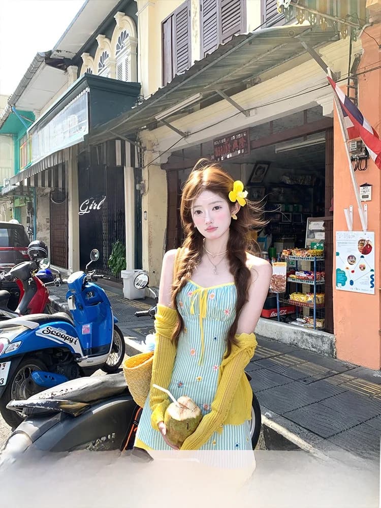 Acaine Summer Wild Chrysanthemum Abito Halter a Righe Ricamato a Mezza Lunghezza Stile Coreano da Donna con Maniche Corte S...