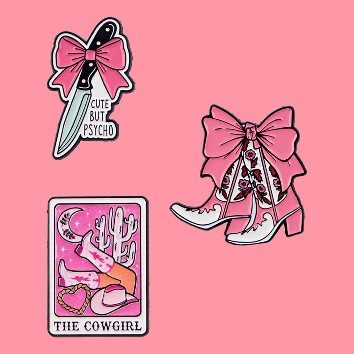 Stivali da cowboy Spilla smaltata con fiocco Pin da bavero per zaini "CUTE BUT PSYCHO" Spille con coltello per donna Accessori per gioielli di moda Regali