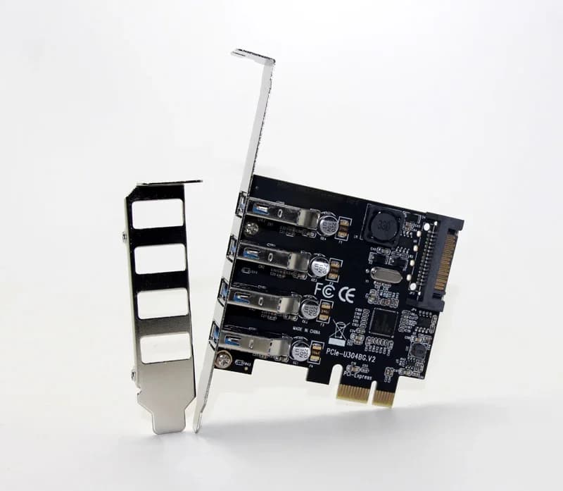 PCIe a 4 porte USB3.0 HUB + SATA 15 pin Alimentazione 5 Gbps PCI Express Scheda di espansione Adattatore controller USB 3.0 per PC desktop con custodia 2U/4U