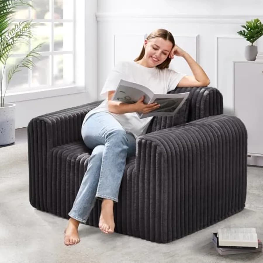 Single Sofa in Foam for Small Spaces, Comfortable Sofas with Removable Coating, Peloso Sofa with Living Room and Bedroom cushions