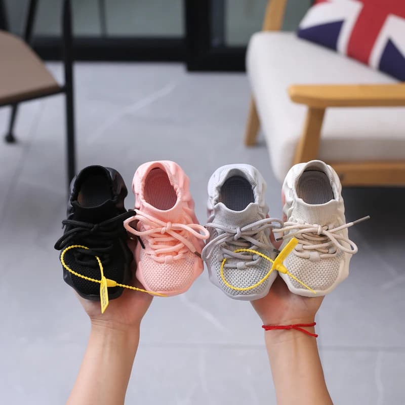 Sneakers per Bambini Hobibear, Scarpe Barefoot per Bambini e Bambine, Traspiranti con Piccole Tasche, Calzini Sportivi per Bambine