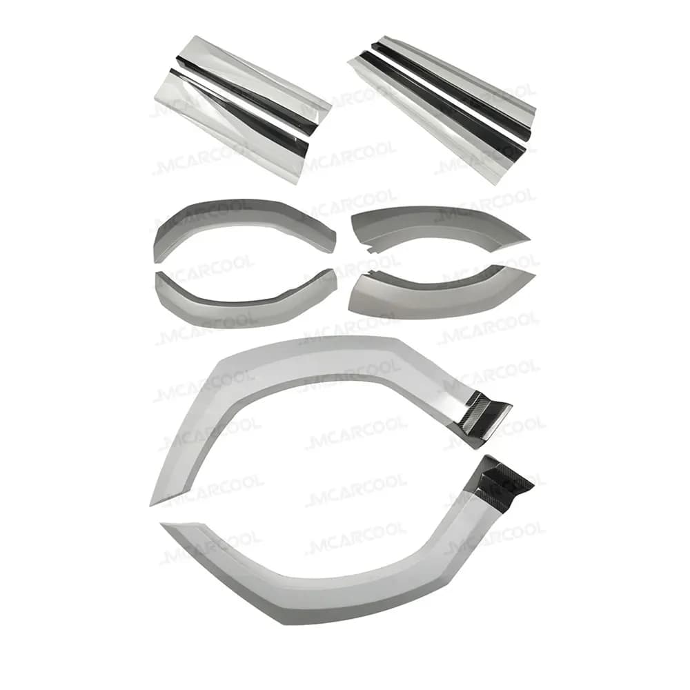 A secco in fibra di carbonio Paraurti anteriore Labbro Diffusore posteriore Minigonne laterali Parafango Trim Cofano motore per Lamborghini Urus M Style Body Kit