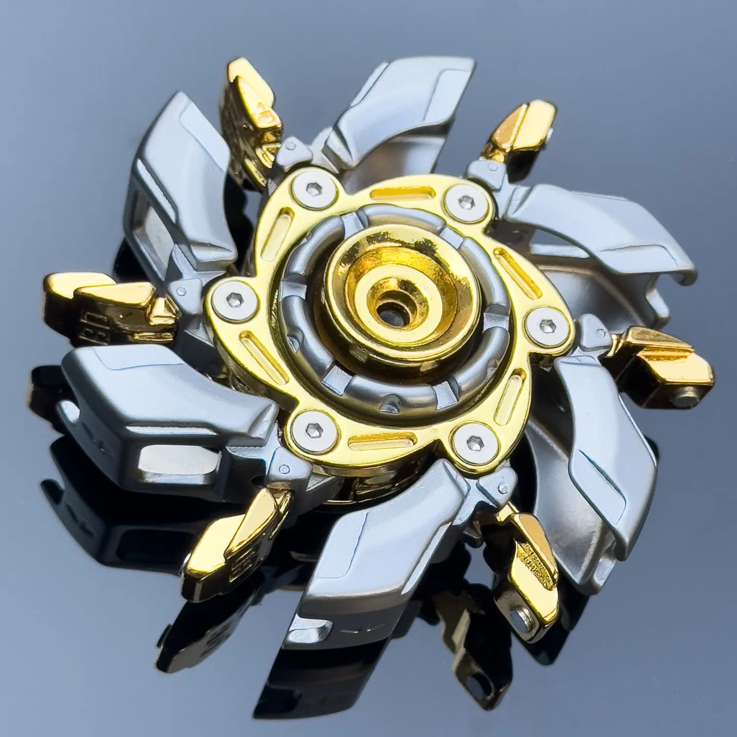 Fidget Spinner Deformabile Premium EDC in Metallo, Edizione Giovani, Giocattolo Antistress per Adulti e Bambini