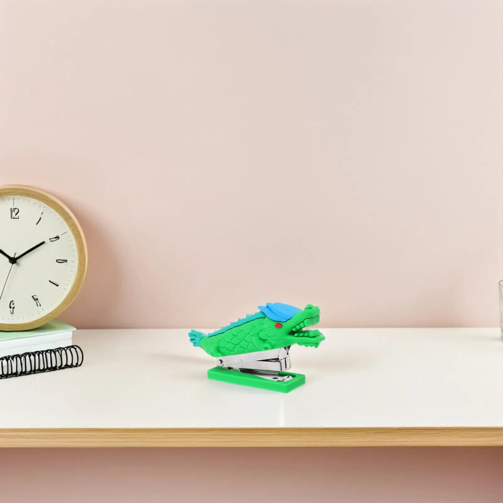 Simpatico Mini Graffettatore a Forma di Drago, Piccolo e Portatile, Forniture per Ufficio, Graffettatore Compatto da Scrivania per Studenti e Scuola