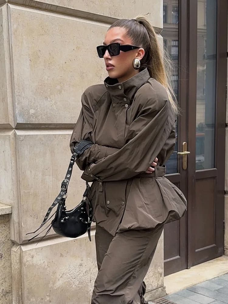 HH Donna Primavera Moda Maniche lunghe Colletto alla coreana Cintura doppiopetto Decorazione Giacca a vento allentata Giacca femminile per tenere al caldo
