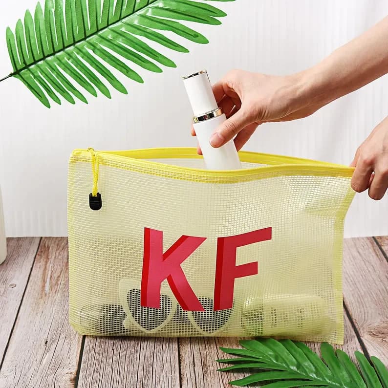 Borsa da piscina impermeabile con monogramma ombra, custodia da spiaggia personalizzata per damigella d'onore, borsa per protezione solare personalizzata per addio al nubilato, borsa per protezione solare