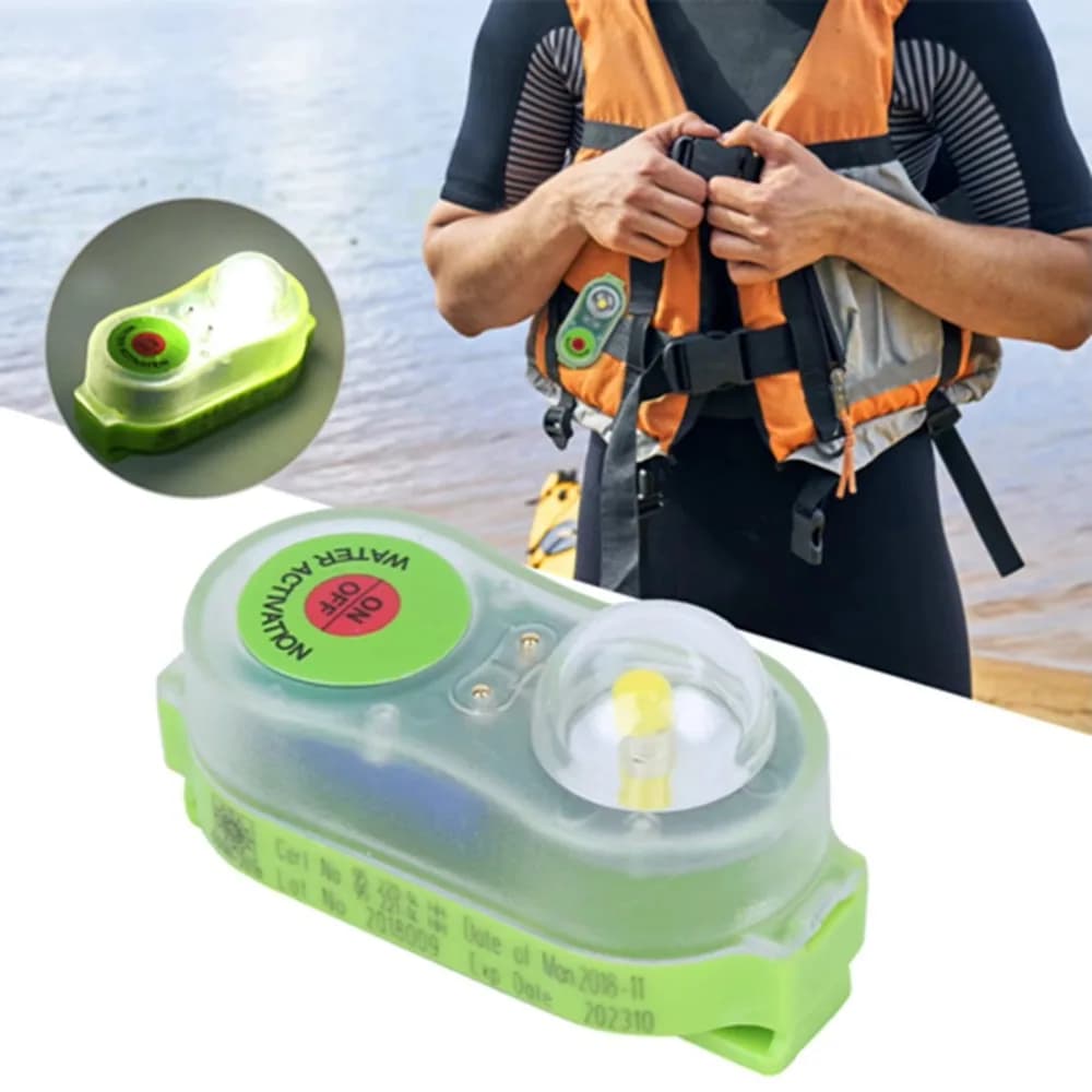2pcs Waterproof LED Life Jacket Light Self-Lighting Lightweight Emergency Signal Light LED Life Vest Light for Outdoors