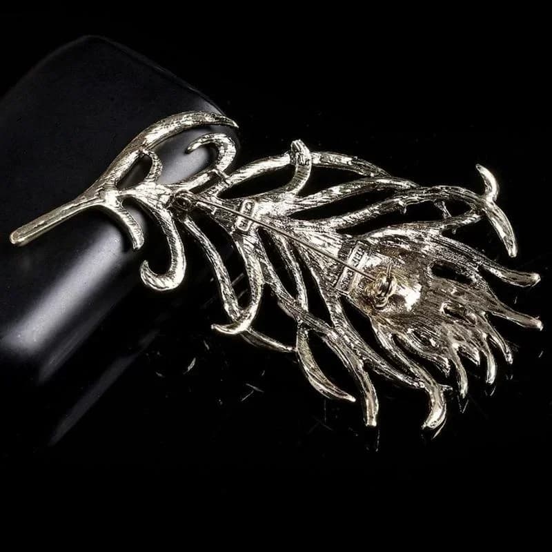 Retro Peacock Feather Brooch Pin Sparkling Rhinestone Grace Lapel Scarf Coat Decor Fashion Women Jewelry Accessory Birthday Gift