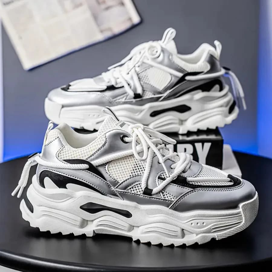 Scarpe sportive da uomo con rete traspirante, perfette per l'uso casual e disponibili in taglie grandi