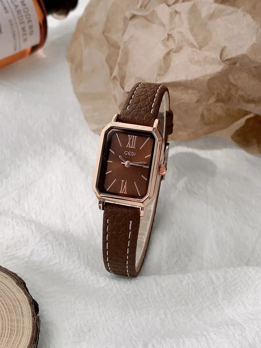 New luxury women's watch, simple and elegant square design, French vintage style, a creative gift for women, women's jewelry.