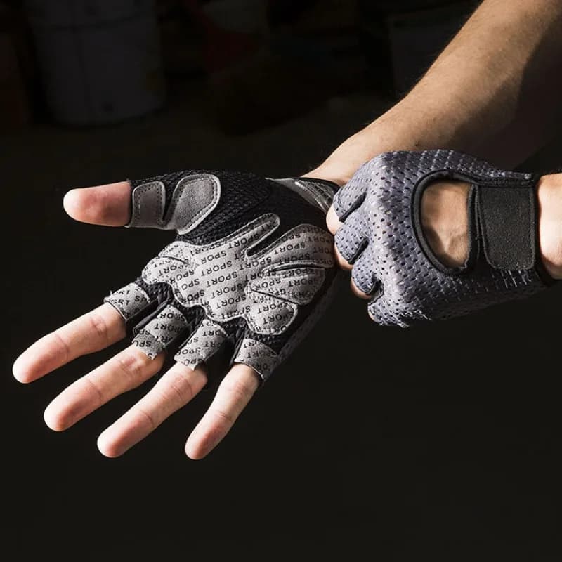 Unisex Sports Gloves for Gym, Training with Manubri, Cycling, Breathable in Subtle Network