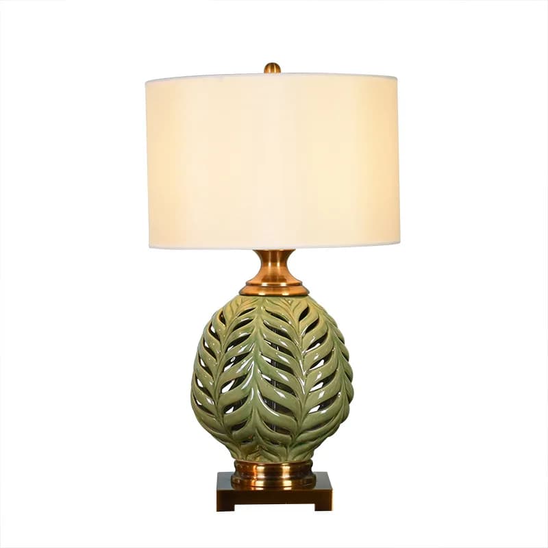 Lampada da scrivania in ceramica da comodino per camera da letto americana Lampade per la casa da studio europee moderne semplici, calde e creative