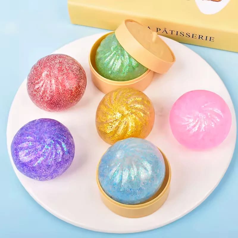 Mini Pallina Antistress a Forma di Raviolo - Rosa con Perline e Cestello per la Cottura a Vapore, Pallina Antistress Glitterata a Forma di Raviolo Colorato