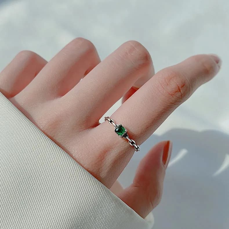 Anello con Catena di Piccoli Diamanti Quadrati per Donne, Anello Regolabile con Zirconi di Lusso Leggero
