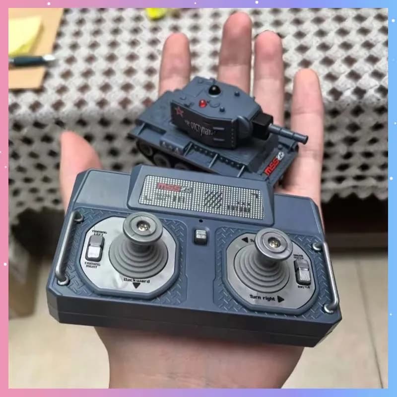 Auto RC 1:64 2.4G Mini Carro Armato Telecomandato da Scrivania, Modellino Giocattolo Simulazione Battaglia a Infrarossi, Regalo per Ragazzi
