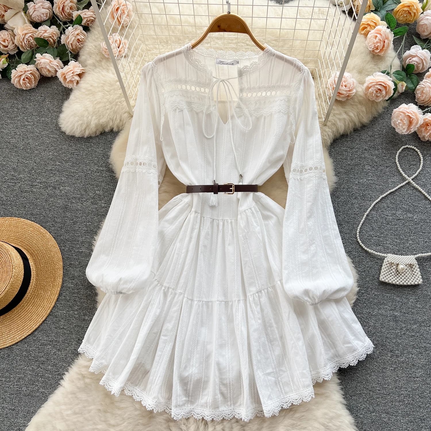 Abito da principessa in pizzo bianco primaverile con vita scavata e maniche lunghe da donna, stile coreano, gonna a trapezio a vita alta