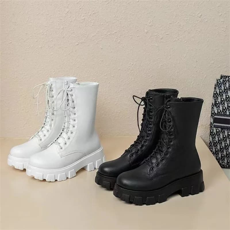 Scarpe da donna alte in stile britannico 2026 scarpe da donna con suola spessa primavera e autunno stivali corti con sottopiede da donna