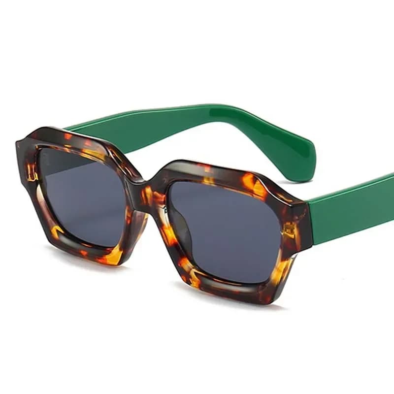 Nuovi occhiali da sole quadrati Donna Uomo Designer di marca carino Occhiali da sole adorabili Occhiali da sole da esterno con montatura in plastica maschile femminile