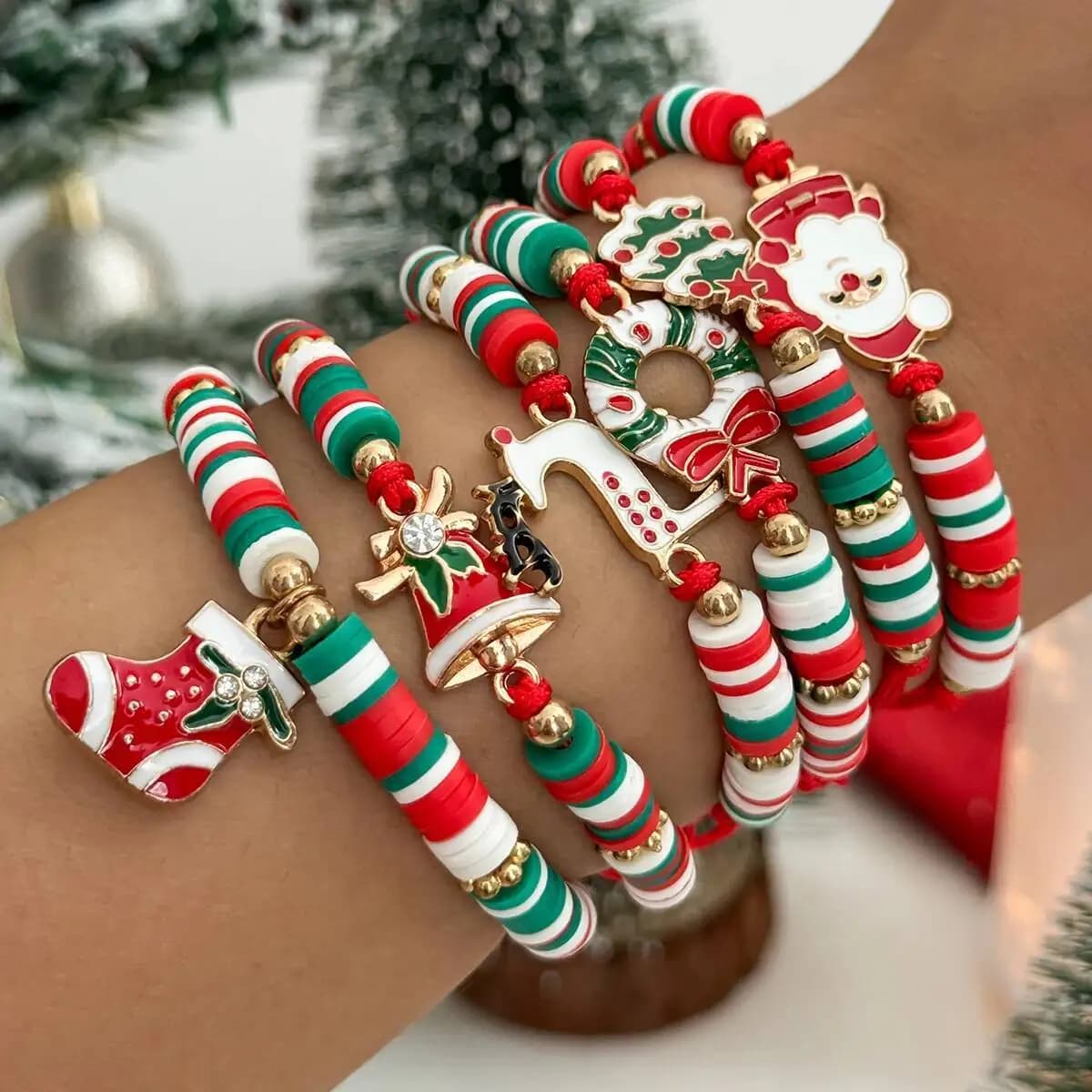 Ingemark 6Pcs/Set Christmas Bracelet Women Santa Claus Elk Christmas Tree Socks Pendant Bracelet Adjustable Rope Chain Bangle