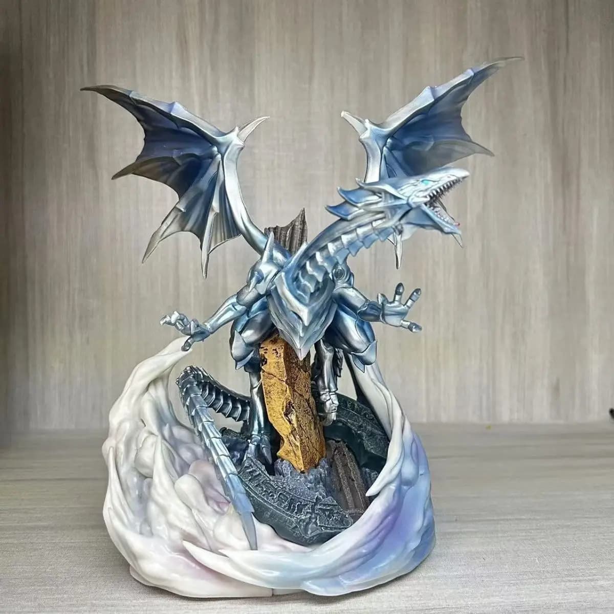 Yu-Gi-Oh White Slifer Sky Dragon Anime Figure Duel Monsters Action Figurine Legion PVC GK Statua Modello Bambola Collezione Giocattolo Regalo