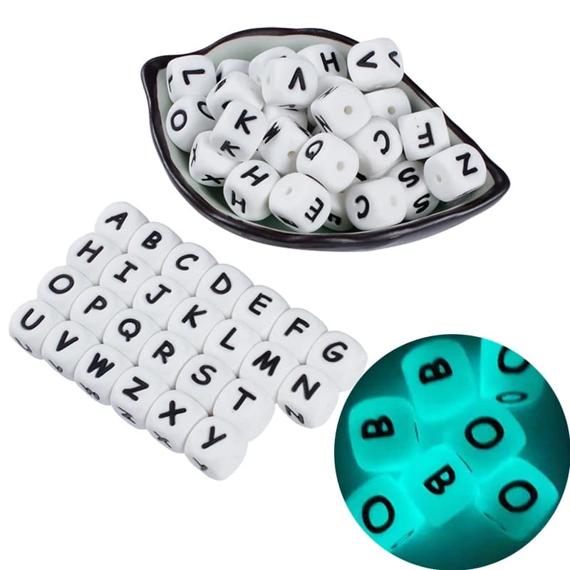 50 Pz 12mm Glow In The Dark Alfabeto Inglese Lettera Perline Luminose Lettere In Silicone Perline per la Dentizione Del Bambino Masticare Giocattolo Doccia Regalo