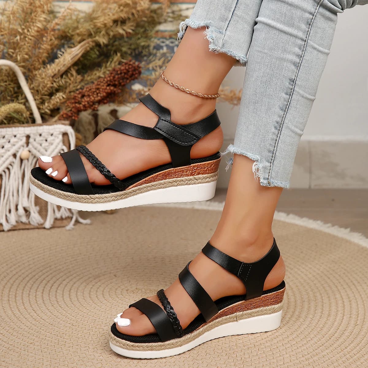 Women's Solid Color Velcro Design Casual Open-Toe Sandals 2026 Summer New Fashion Wedge Outdoor Beach Thick-soled Sandals