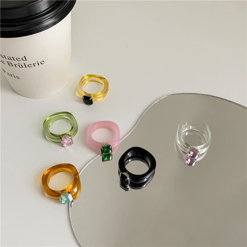 Anello rotondo di zircone di cristallo colorato trasparente geometrico irregolare di lusso di moda per accessori di gioielli lucidi da donna