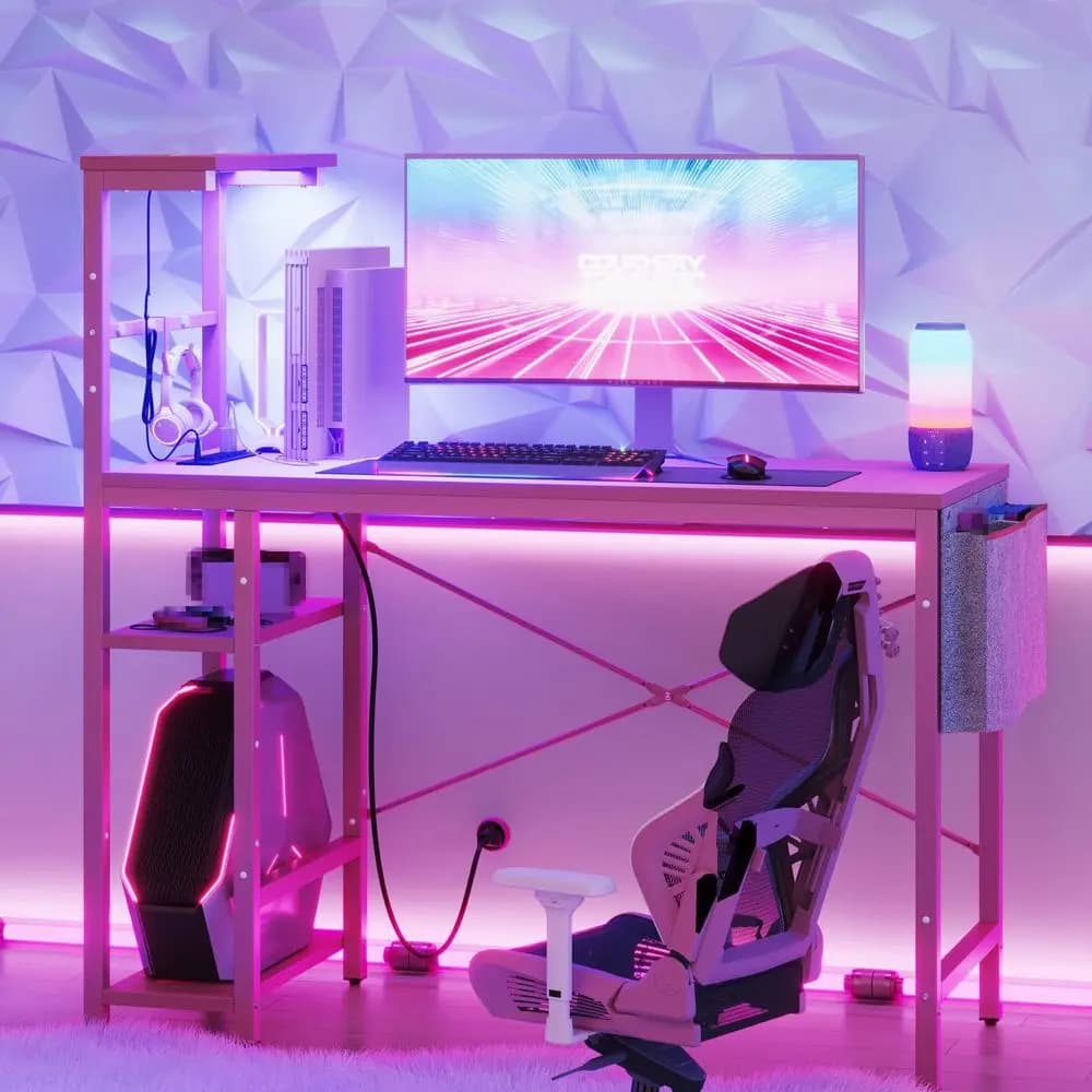 Scrivania da gaming rosa con prese di corrente, scrivania da gamer a LED da 44 pollici con ripiani reversibili a 4 livelli, scrivania per computer con gancio per cuffie