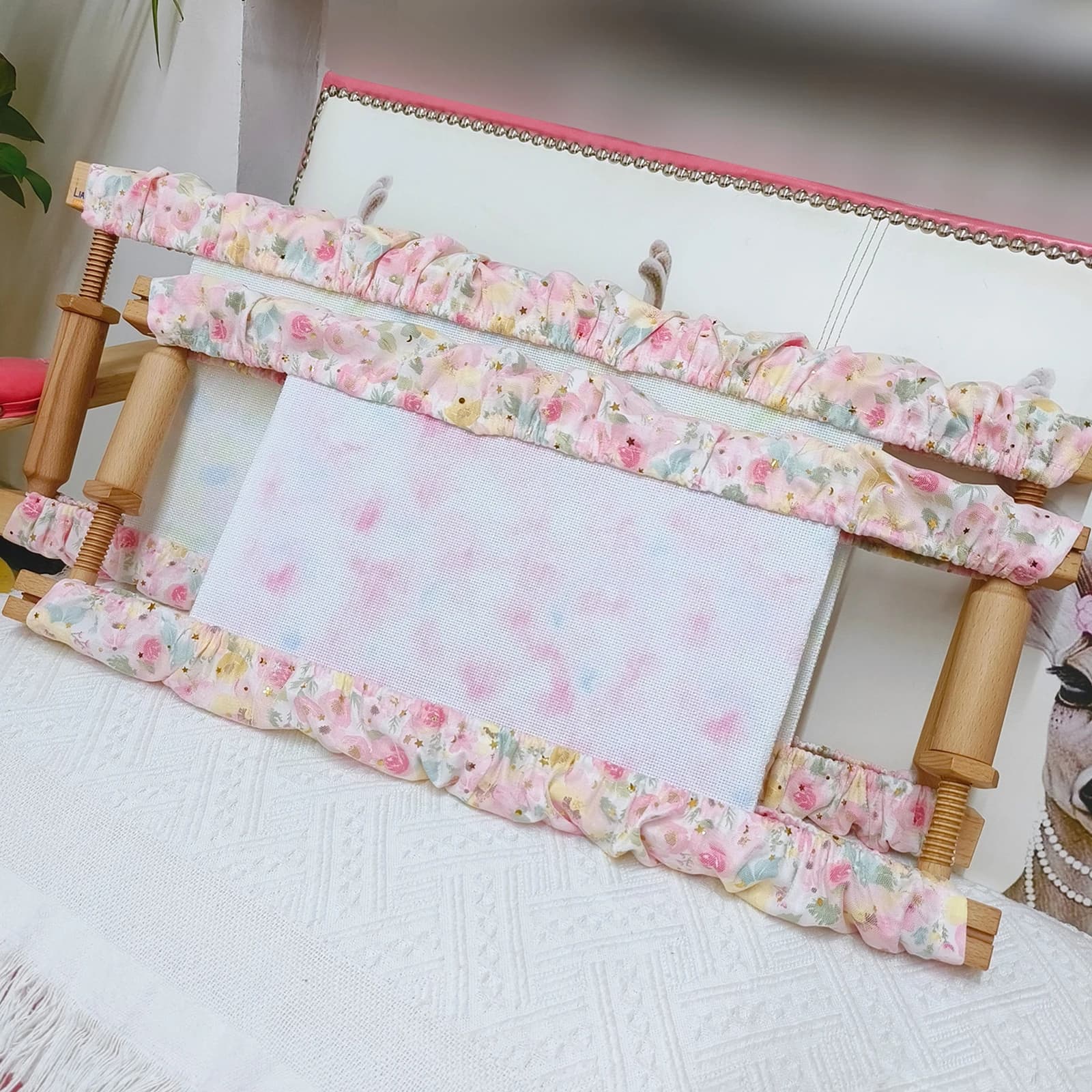 2Pcs Floral Cross Stitch Scroll Frame Split Rail Cover Adjustable Embroidery Hoop Grime Guard for Stitching Needlework Accessory
