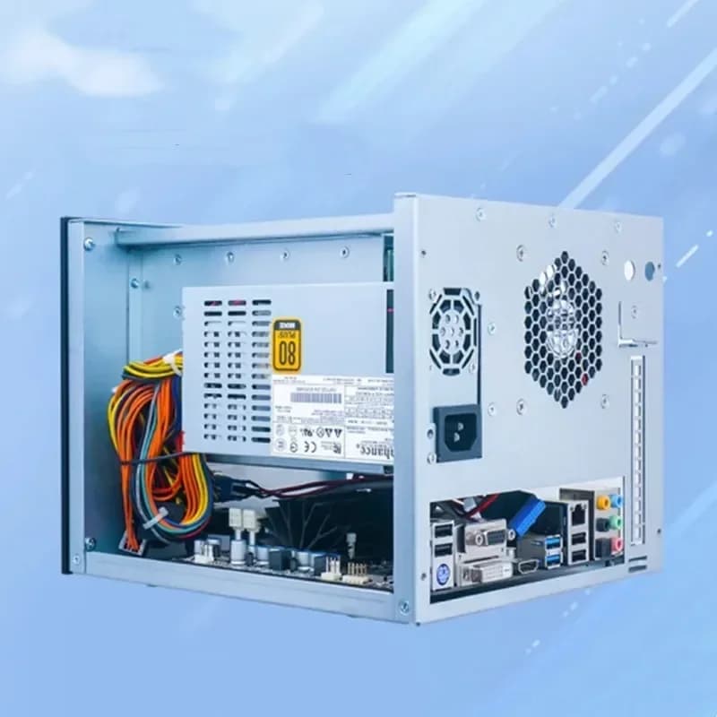 Server di archiviazione NAS a quattro dischi Telaio nero Alimentatore flessibile raffreddato ad aria