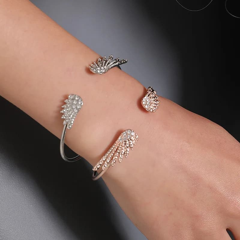 Braccialetti di zircone con ali d'angelo di fascino di moda creativa per le donne Regalo squisito di accessori per gioielli con bracciale per feste da sposa