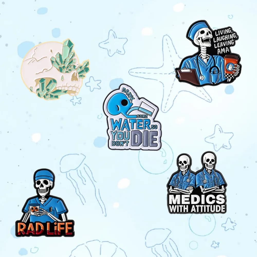 Spilla in smalto a forma di teschio messicano, spilla 'Rad Life Medics With Attitude', distintivo gatto 'Fear My Claws' per infermieri, medici, zaini e decorazioni per abbigliamento