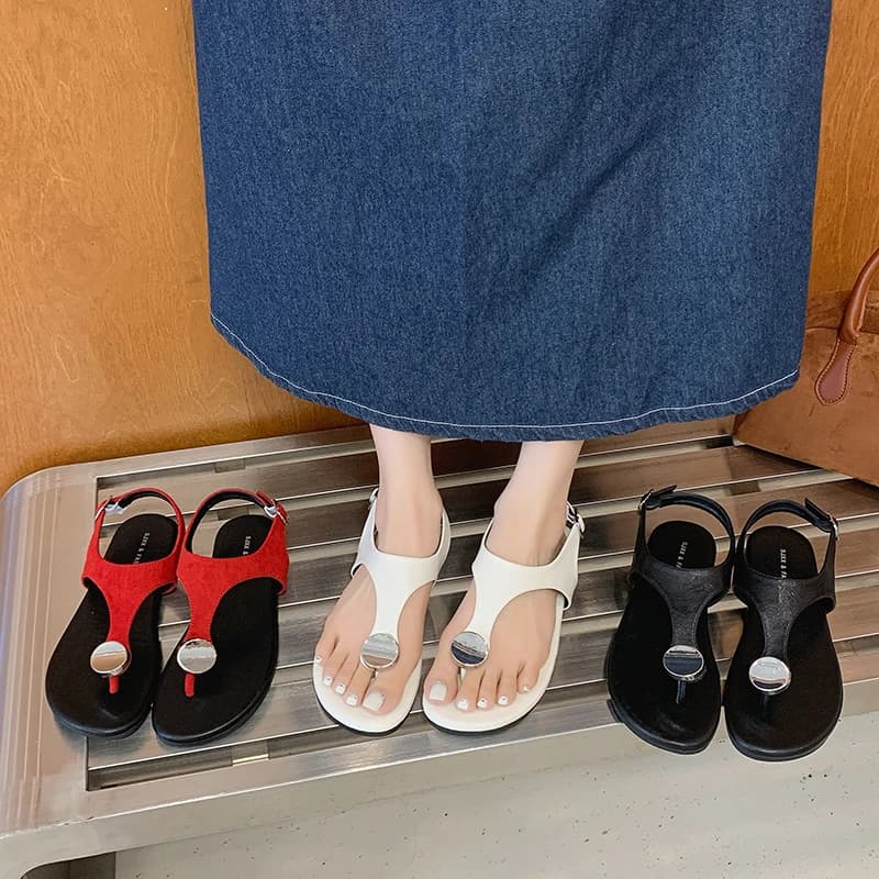 Mixed Color Sandals Clip Round Toe Flat Sandals 2025 Stylish Outdoor Summer Beach Elegant Simple Sexy Women's Shoes New Zapatos