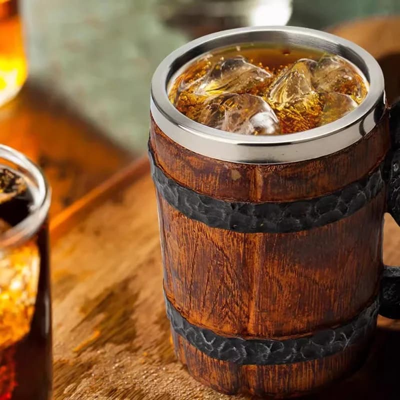 600ml Stile legno vichingo Birra Regalo di Natale Simulazione Barile di legno Tazza Doppia parete Boccale per bere Strumento per cocktail isolante in metallo