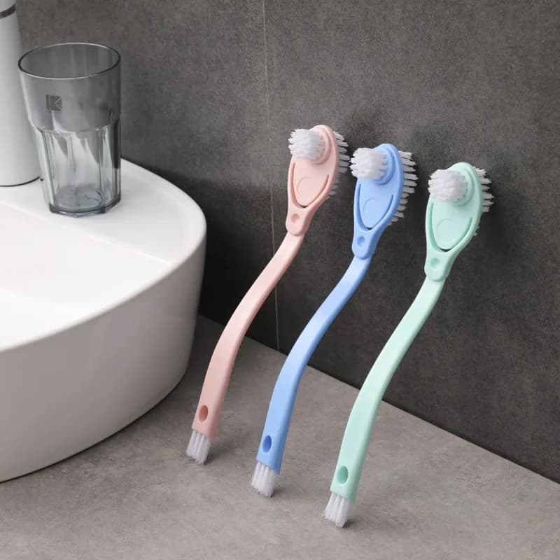 Lavaggio delle scarpe Spazzola pulita Strumenti per la pulizia della casa in plastica Lavaggio pulito Scarpe da ginnastica 1 PC Spazzole per scarpe 3 in 1 con manico lungo Tre teste