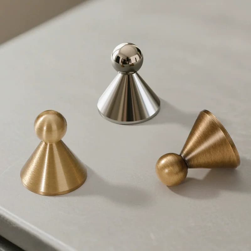 Maniglia Minimalista in Ottone Argentato a Foro Singolo per Ante di Armadi e Cassetti, Nuovo Design Stile Antico