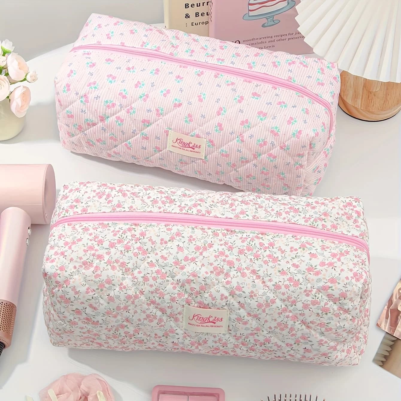 Organizer Bag for Korean Style Cosmetics with Floral Patterns, Great Travel Capacity, with Disappearance for Hair Dryer and Iron