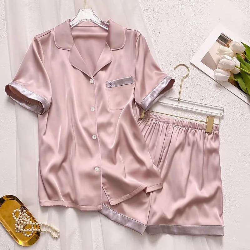 Senso del lusso Estate Piccolo pigiama fresco Pantaloncini a maniche corte Dolce e carino Cardigan Homewear Dormitorio per studenti Completo da notte