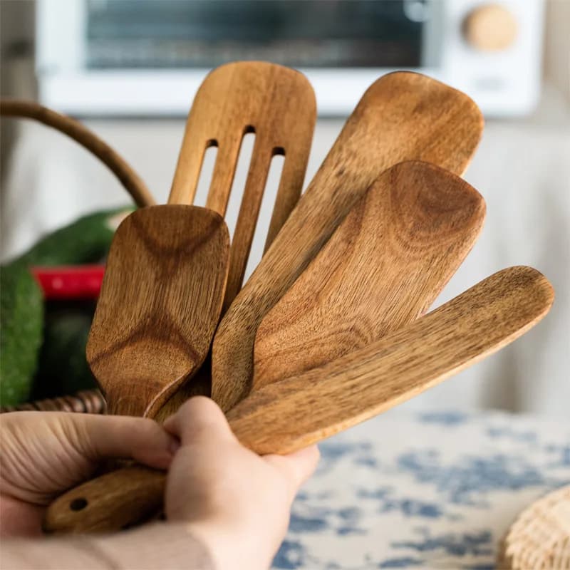 Teak Wood Kitchen Tools Set: Pizza, Spatula, Salad Mixer, Raschietto, Burro knife, Anti-stick and Anti-scotting