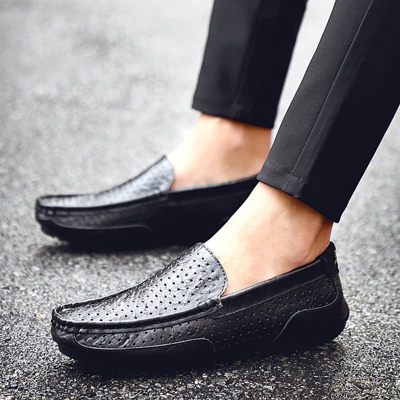 Mocassini da Uomo Estivi 2026 in Vera Pelle di Lusso, Scarpe Casual Traspiranti con Intaglio, Slip-on da Guida