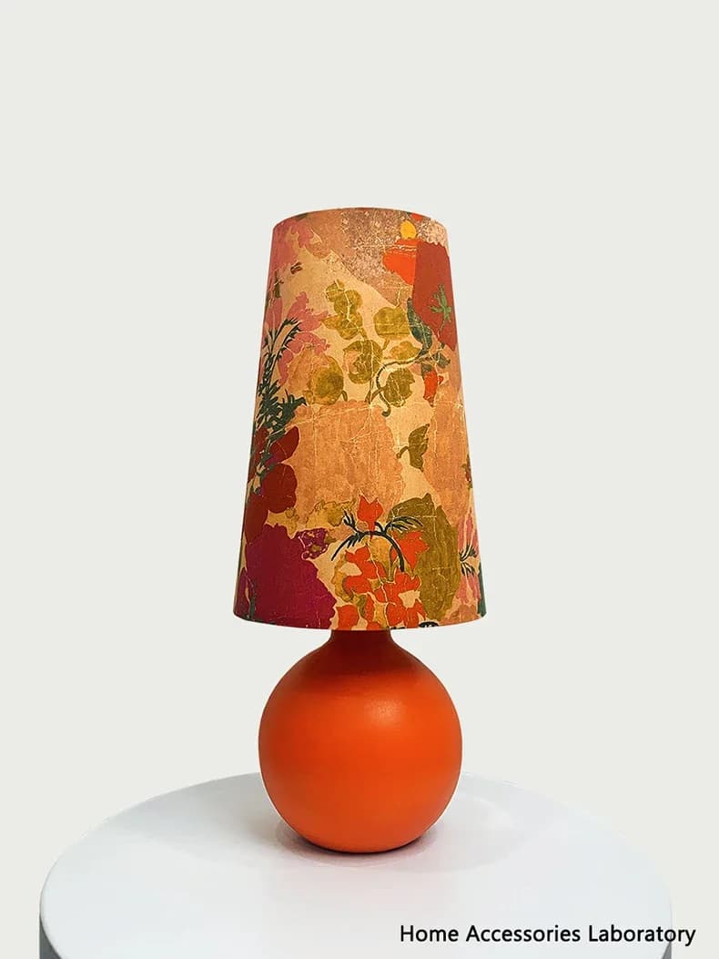 - Lampada da scrivania in tessuto importato britannico Liberty, regalo creativo con luce ambientale medievale