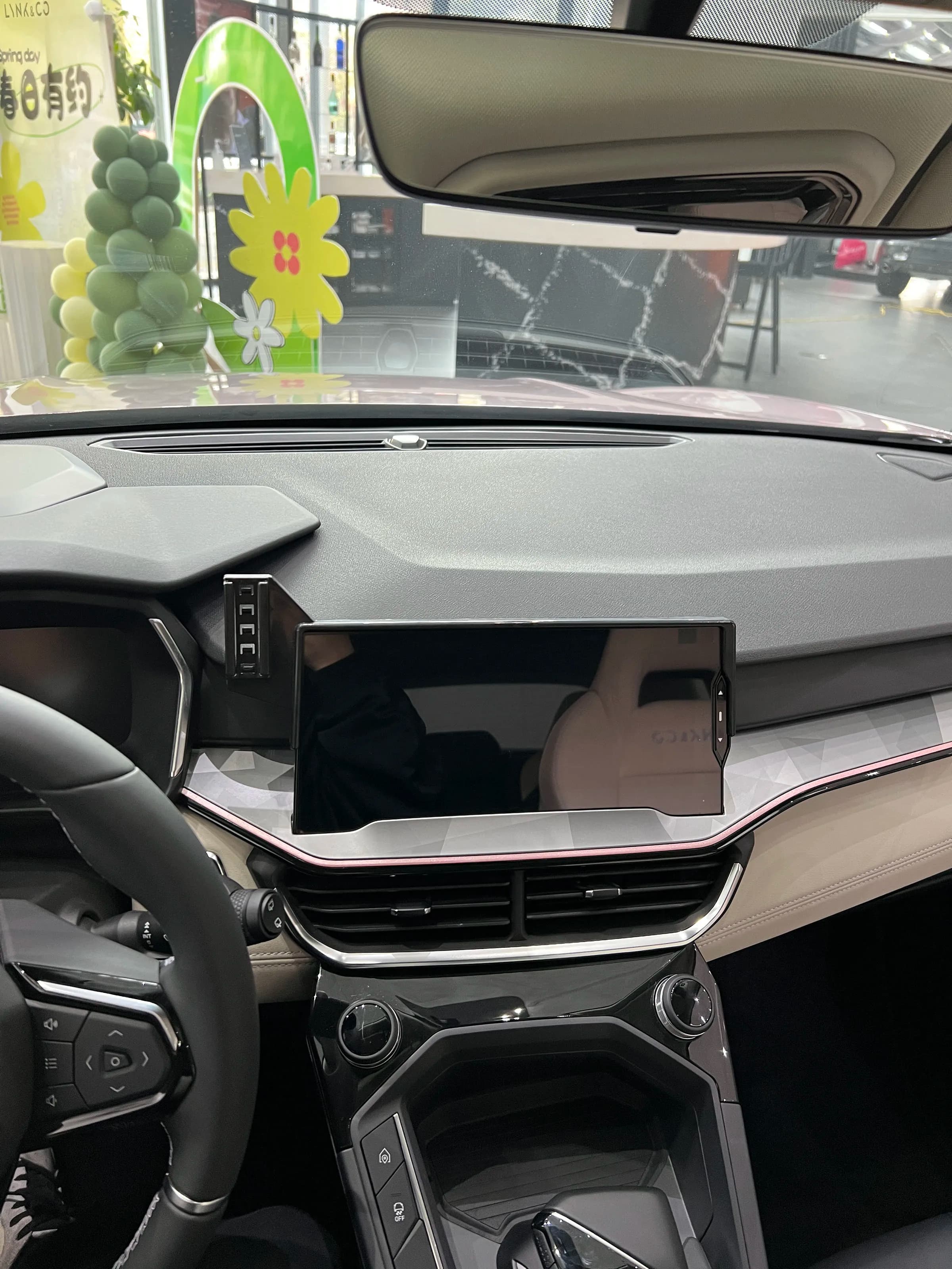 Car Cell Phone Holder Screen Fixed Navigation Bracket For LYNK&CO 06 2020-2022 10.25 Inch For Car Auto Interior Accessories