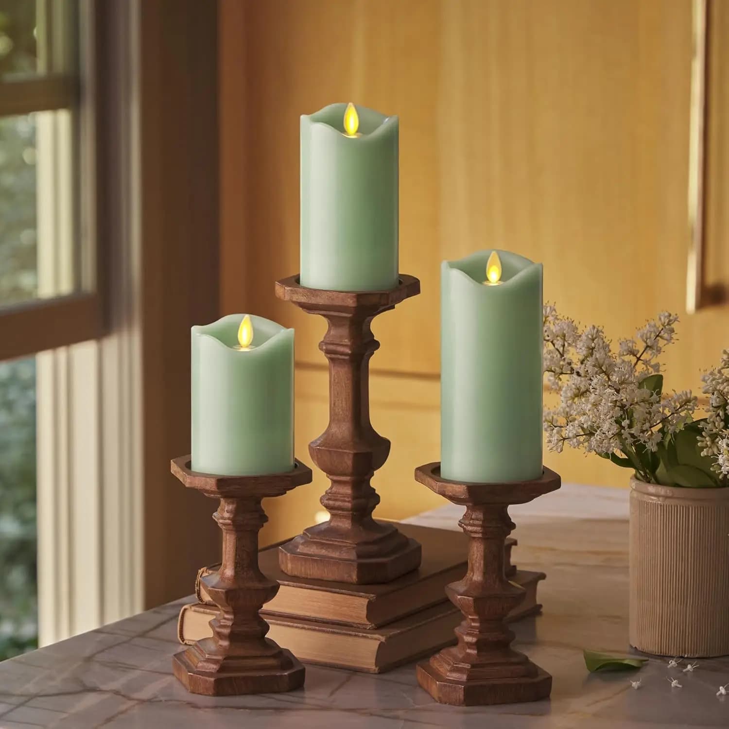 Set of 3 Flameless LED Candles with Effetto Tremolante, Bordo Sfumato, Finish in Cera Vera in Verde Pastello