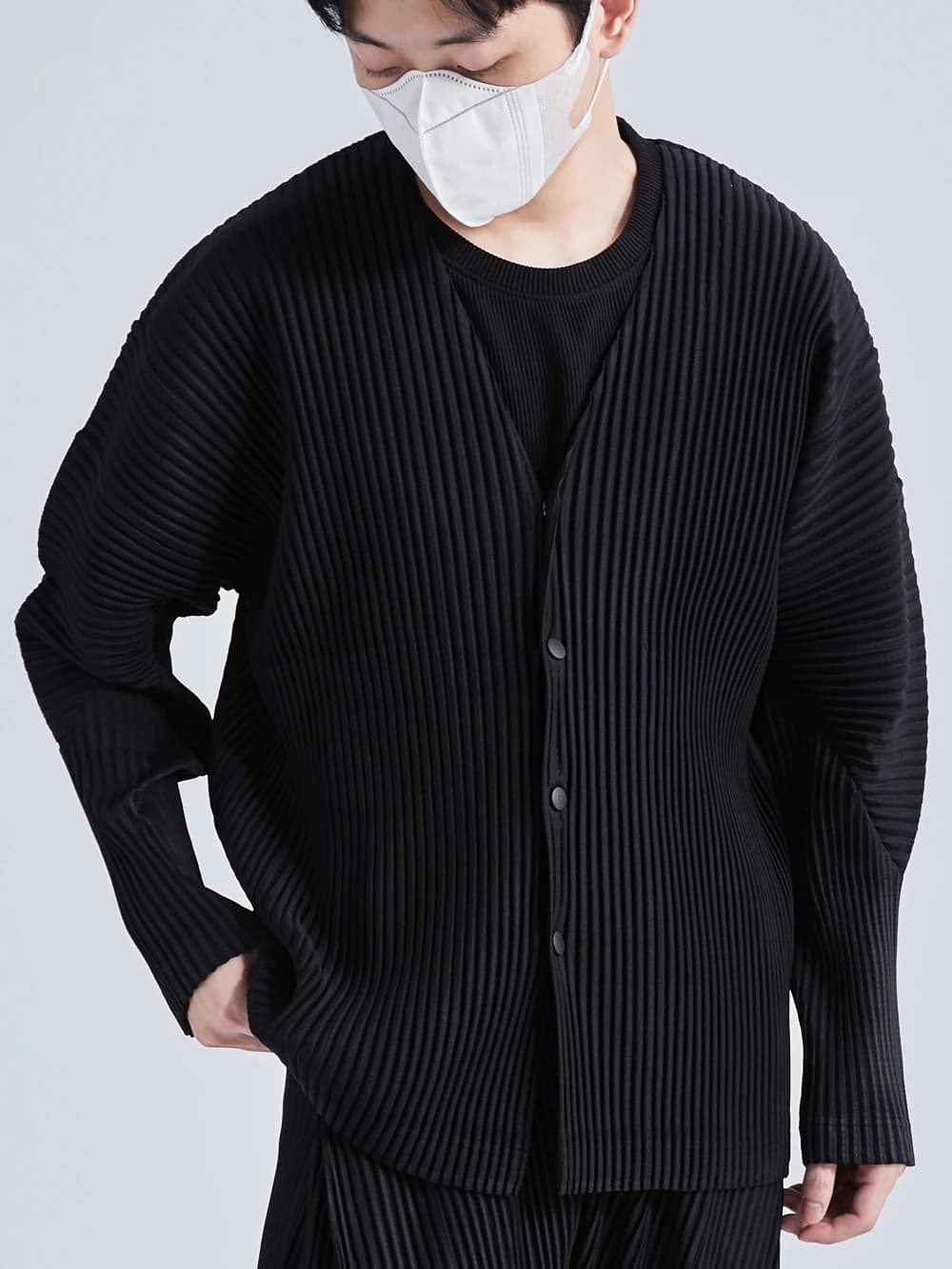 Giacca da uomo con scollo a v pieghettata Miyake cappotto senza colletto monopetto manica lunga Cardigan tinta unita