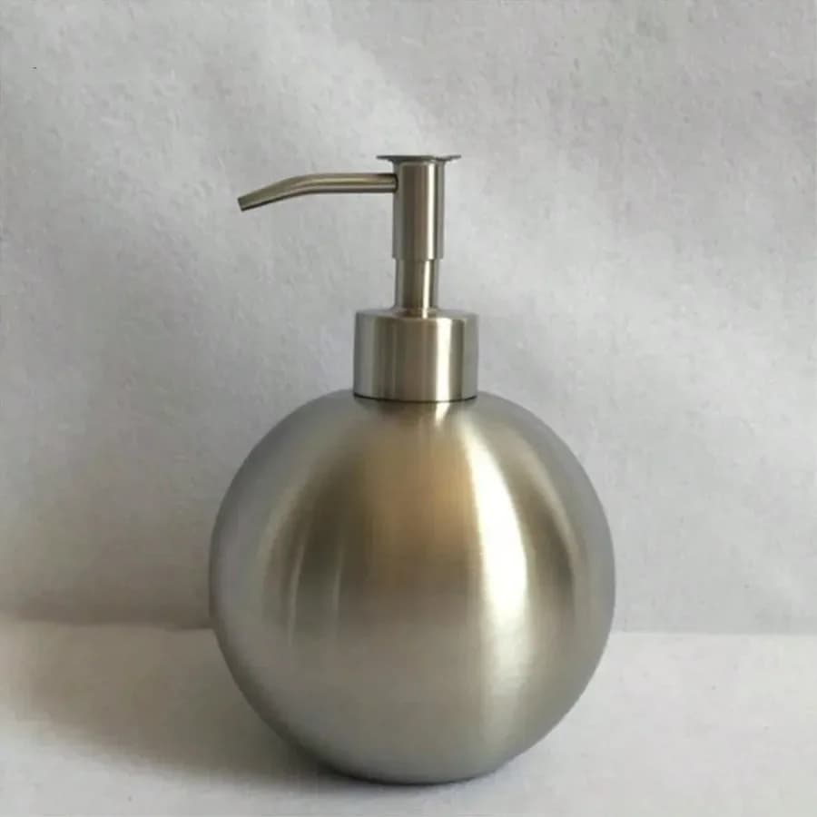 Bottiglia di sapone liquido sferico in acciaio inossidabile da 500 ml Tipo push Bottiglia dispenser di disinfettante per le mani Bottiglia da spremere Bottiglia di shampoo