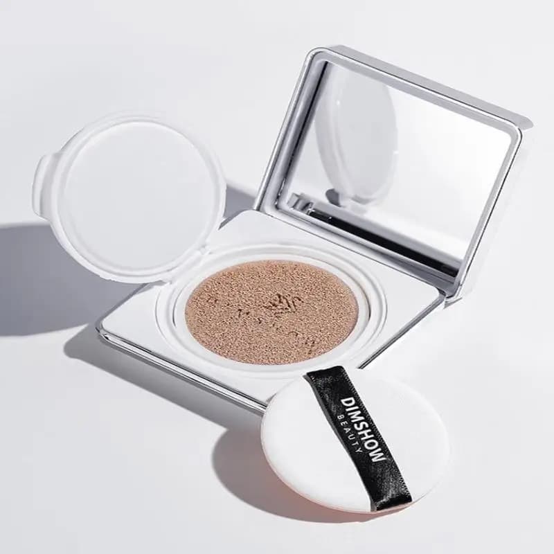 DIMSHOW Air Cushion BB Cream Correttore Nude Controllo Olio Idratante Fondotinta Liquido CC Cream Isolante per un Look Naturale