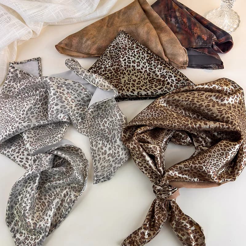 Y2K Retro Leopard Headscarf Women Girls Square Hair Scarves Spring Summer Hiphop Gold Foil Print Neckerchief Party Bandana