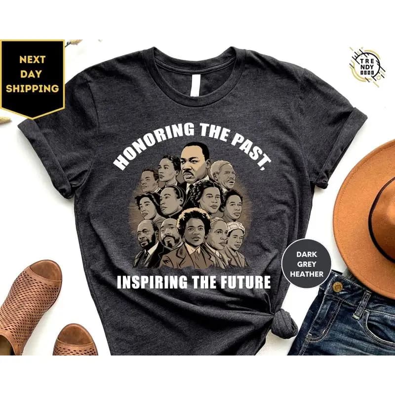 Storia nera che guardano il futuro ispiratore al passato T-shirt leader afroamericani