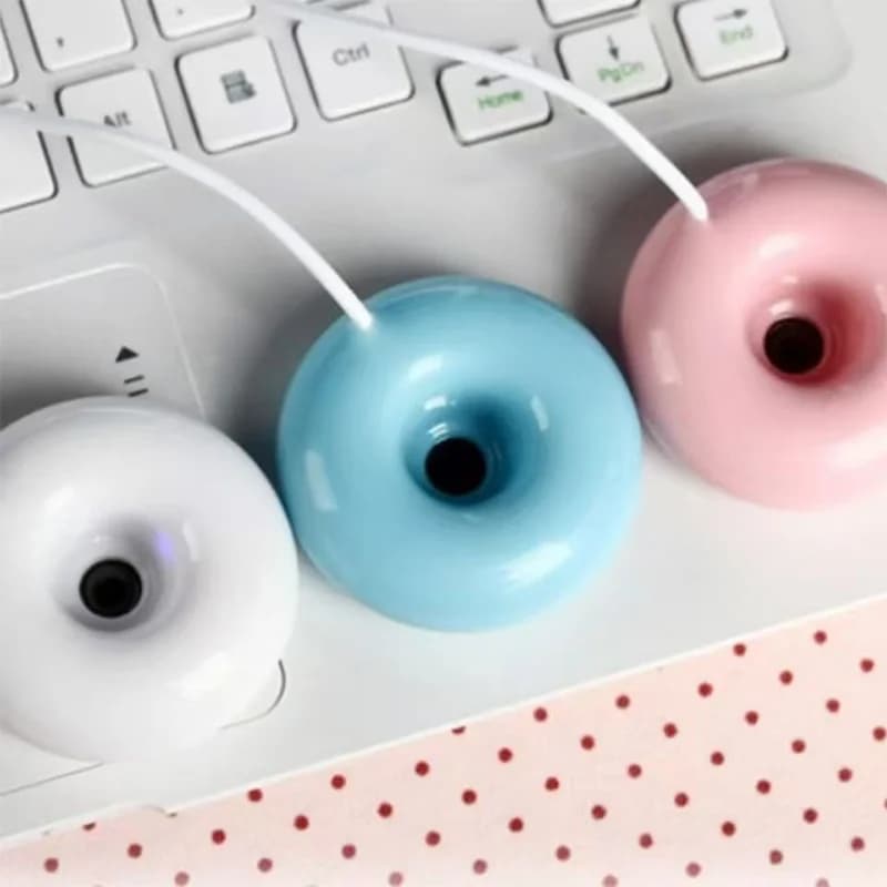 Umidificatore portatile a forma di ciambella, umidificatore USB da ufficio, purificatore d'aria portatile, mini umidificatore creativo per casa e viaggi